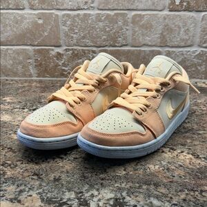 Womens Air Jordan 1 Low Se